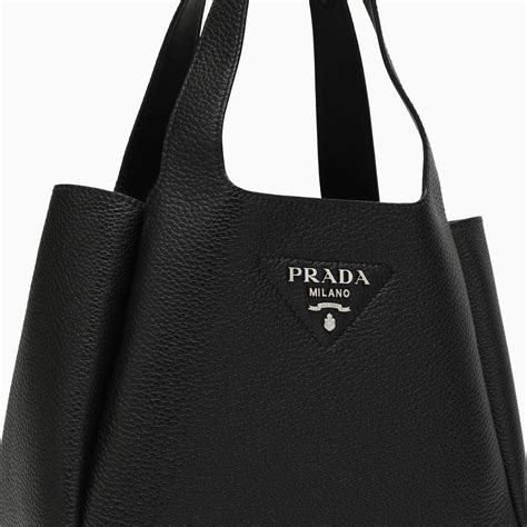 pochette nera pelle prada|borse in pelle prada.